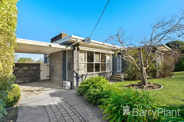 13 Lambhill Crescent, Highton VIC 3216