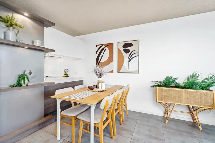 Fifth view of Homely unit listing, 2/21 Dixon Street, Coolangatta QLD 4225