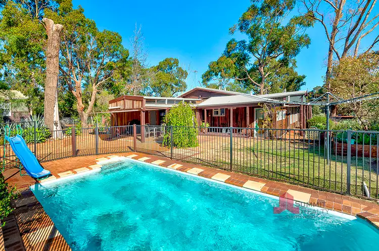 9 English View, Gelorup WA 6230