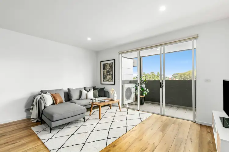 8/4 Gillies Street, Essendon North VIC 3041
