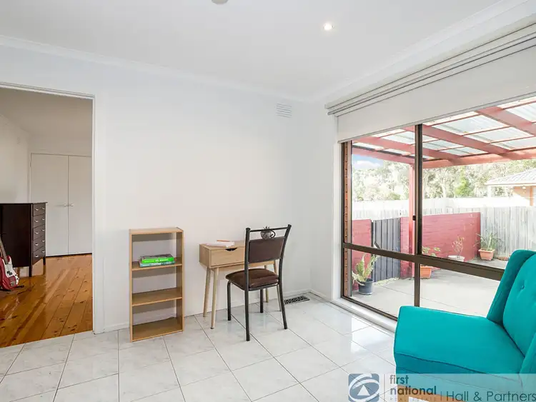 Fifth view of Homely house listing, 31 Endeavour Crescent, Endeavour Hills VIC 3802