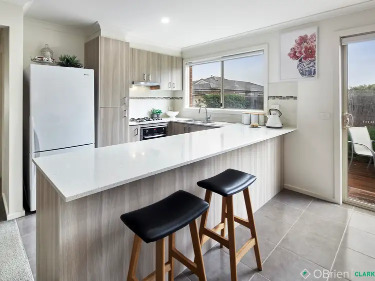 Fourth view of Homely unit listing, 31 Shakespeare Court, Drouin VIC 3818