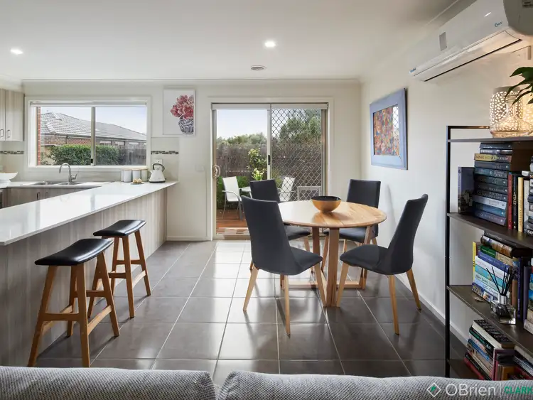 Fifth view of Homely unit listing, 31 Shakespeare Court, Drouin VIC 3818