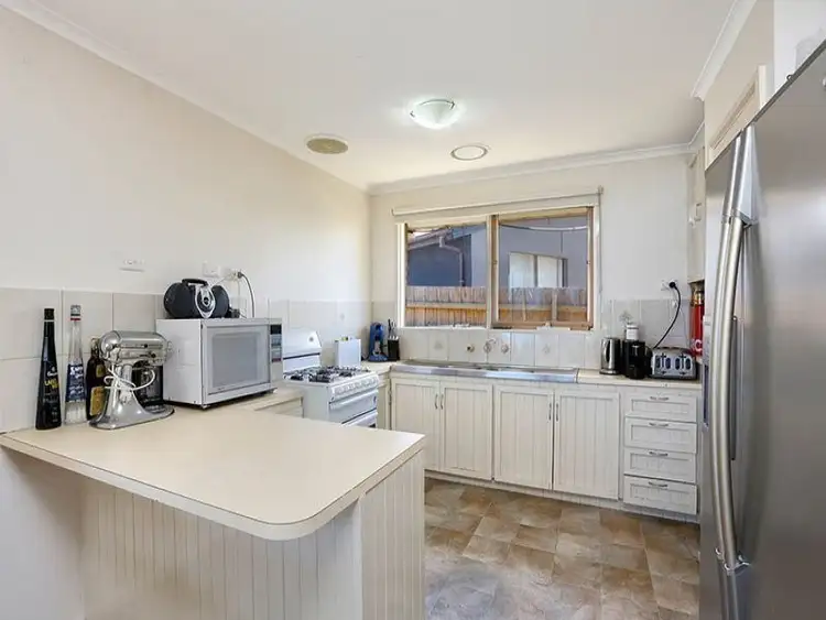 Fourth view of Homely house listing, 1 Leicester Court, Somerville VIC 3912