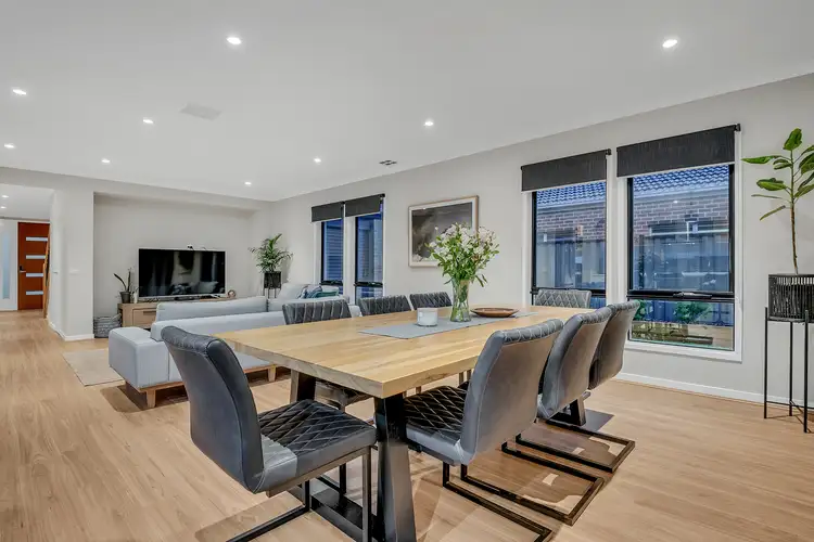 Fifth view of Homely house listing, 10 Caspian Drive, Craigieburn VIC 3064