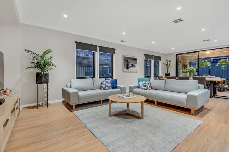 Sixth view of Homely house listing, 10 Caspian Drive, Craigieburn VIC 3064