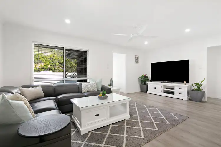 56 Saffron Street, Elanora QLD 4221