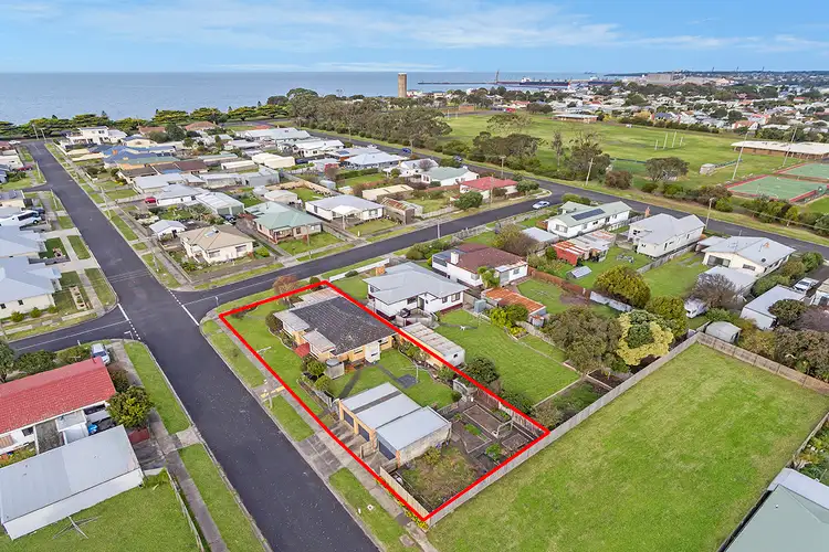 11 Flinders Street, Portland VIC 3305