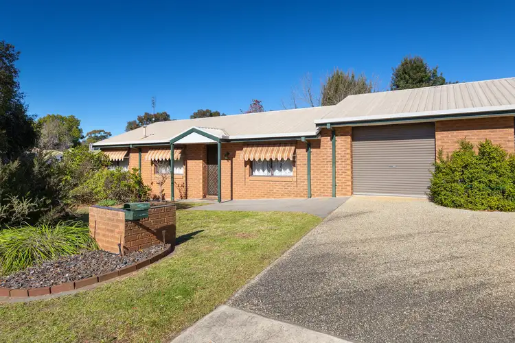 2/4 Chifley Street, Wodonga VIC 3690