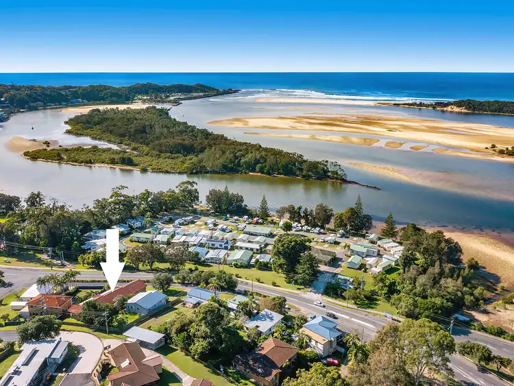 Main view of Homely house listing, 2/32 Riverside Drive, Nambucca Heads NSW 2448