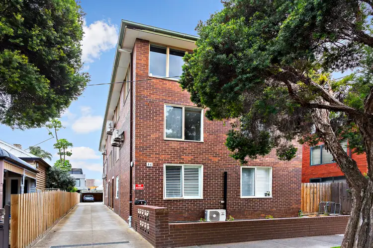 2/36 Davison Street