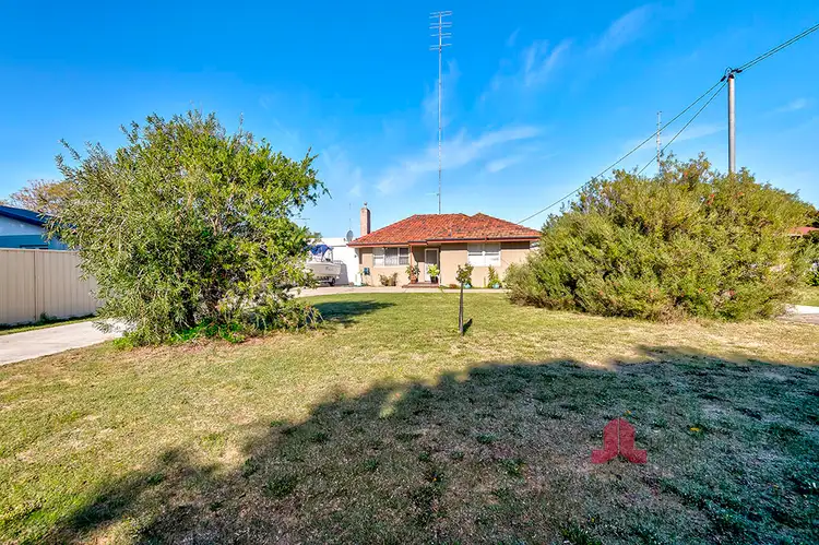 Second view of Homely house listing, 39 Island Queen Street, Withers WA 6230