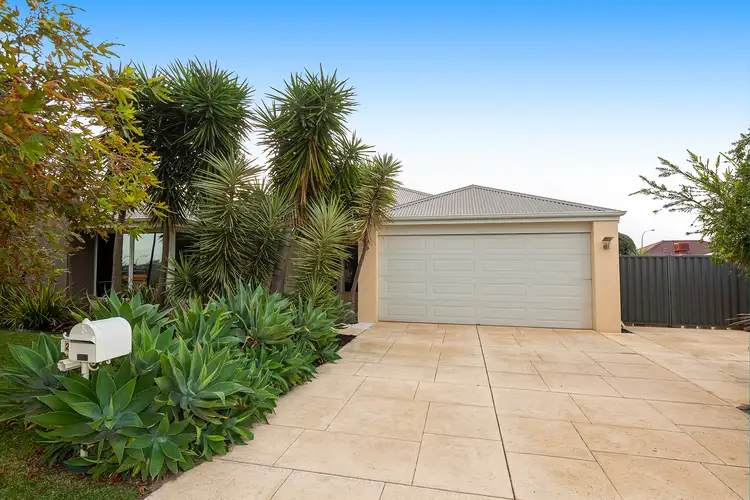 21 Satine Turn, Aveley WA 6069