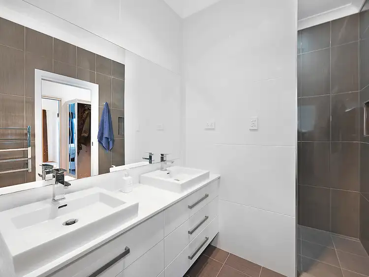 Sixth view of Homely house listing, 5 Hollingsworth Drive, Gulgong NSW 2852