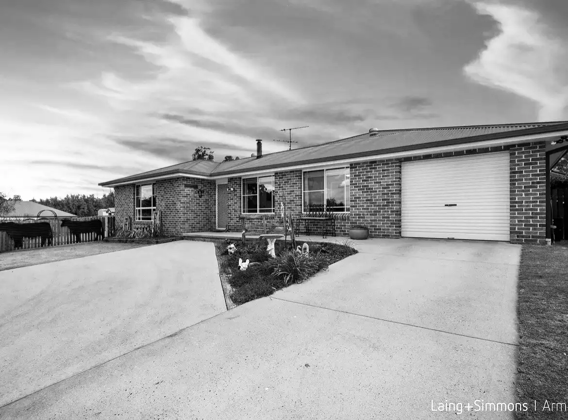 Main view of Homely house listing, 10 Erin Court, Armidale NSW 2350