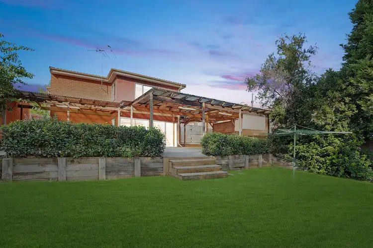 33 Donington Avenue, Georges Hall NSW 2198