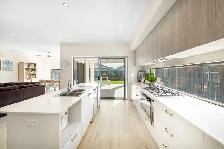 18 Panama Crescent, Mountain Creek QLD 4557
