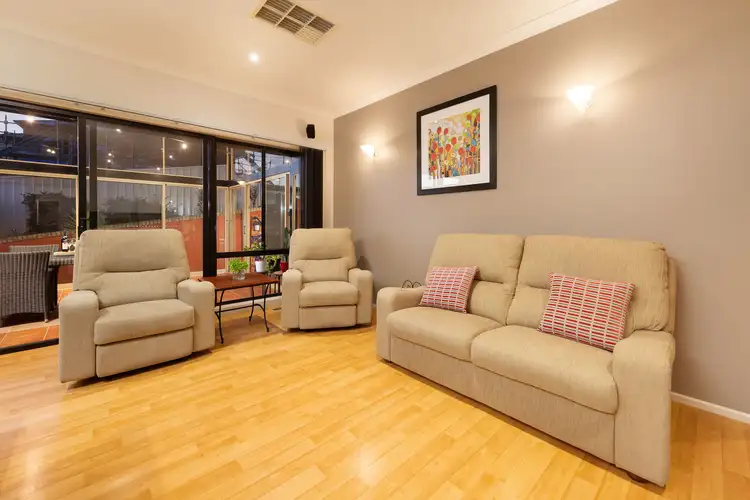 Fourth view of Homely house listing, 7 All Saints Court, Wodonga VIC 3690