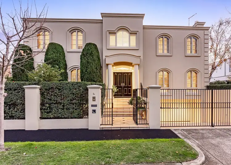 1A Farleigh Grove, Brighton VIC 3186