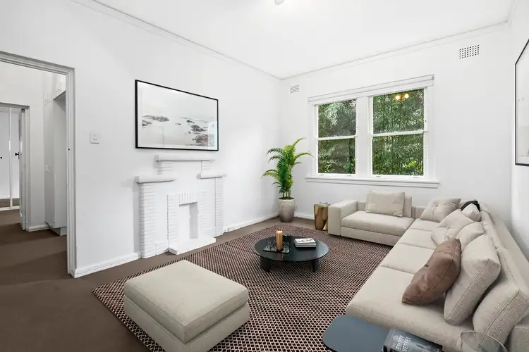 1/4 Rose Crescent