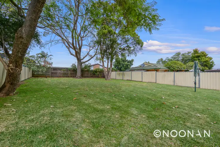 10 Mavis Avenue, Peakhurst NSW 2210