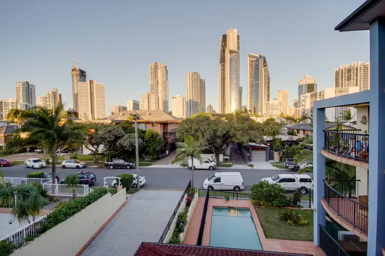 12/10-12 Darrambal Street, Chevron Island QLD 4217