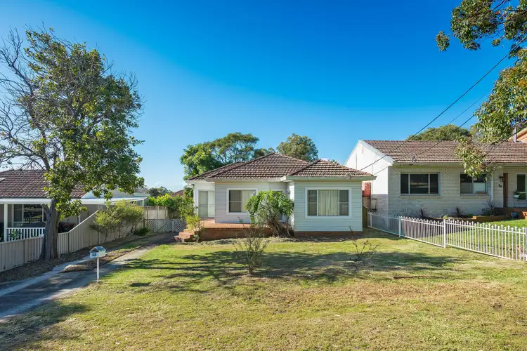 48 Acacia Road, Kirrawee NSW 2232
