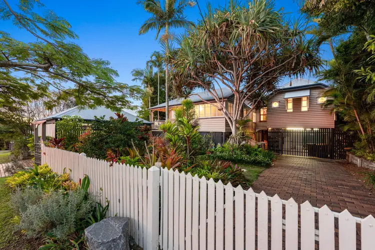 42 Reuben Street, Holland Park QLD 4121