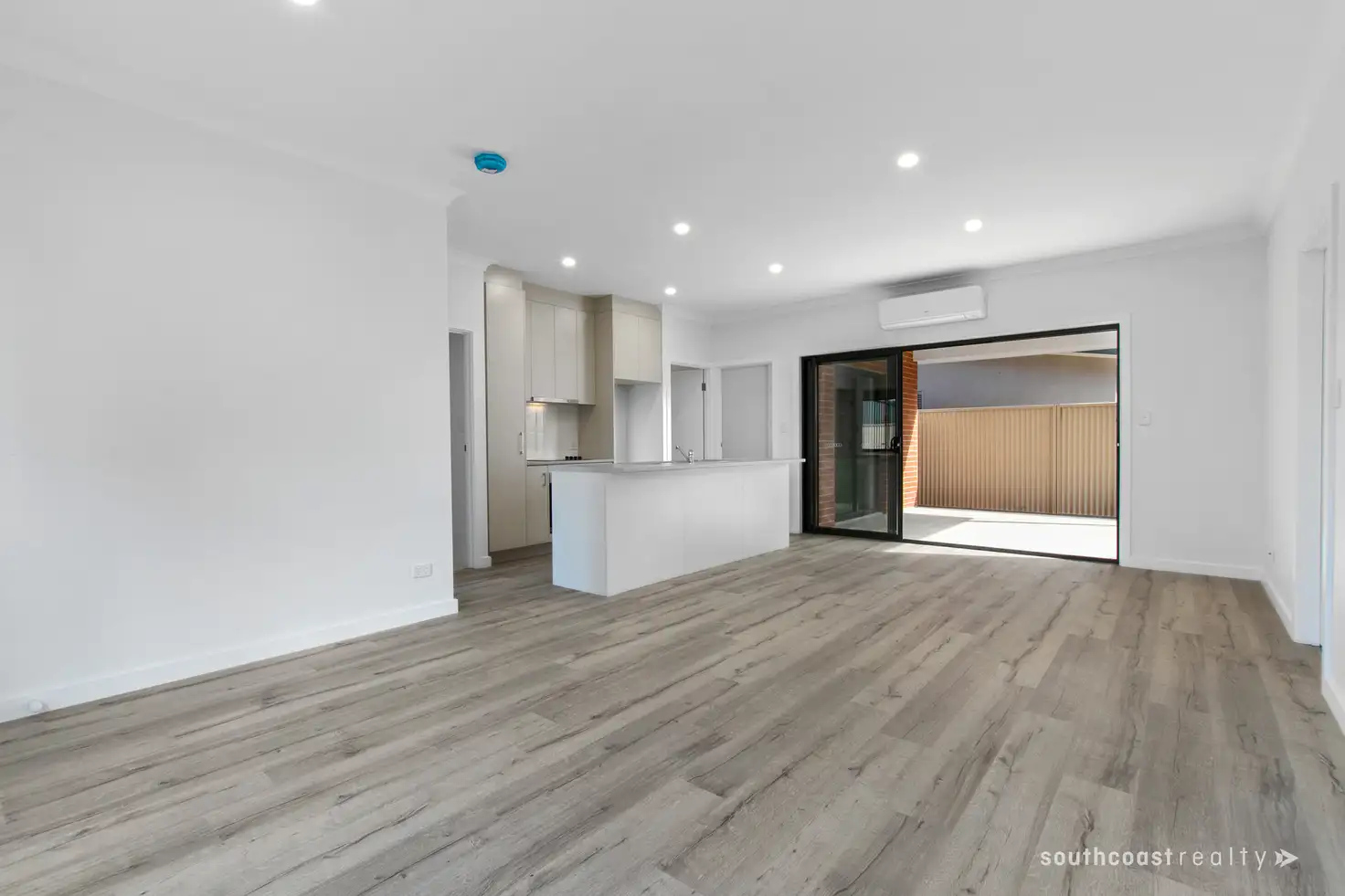 Main view of Homely unit listing, 2/29 Graham Street, Victor Harbor SA 5211