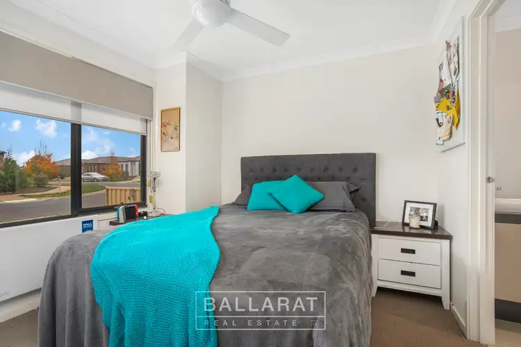 Fifth view of Homely house listing, 2 Whidburn Place, Sebastopol VIC 3356