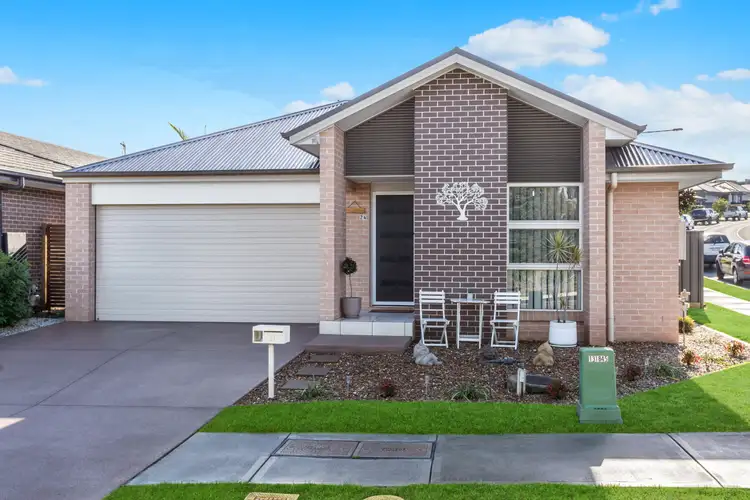 24 Jackson Crescent, Elderslie NSW 2570