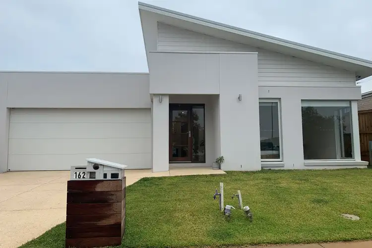 162 Merrijig Drive