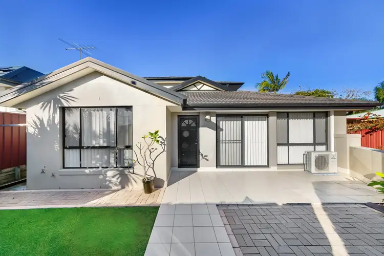 Main view of Homely townhouse listing, 1/142 Barrenjoey Road, Ettalong Beach NSW 2257