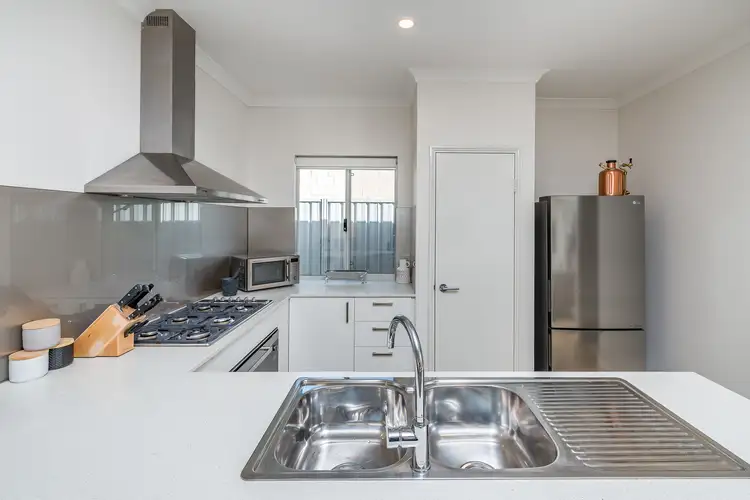 Seventh view of Homely house listing, 6 Pryde Way, Eden Hill WA 6054