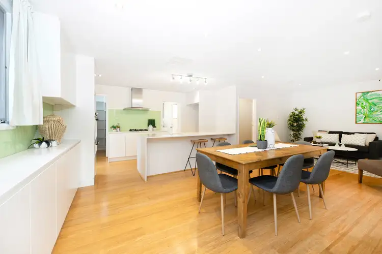 Fourth view of Homely house listing, 2 Thorn Place, Curtin ACT 2605