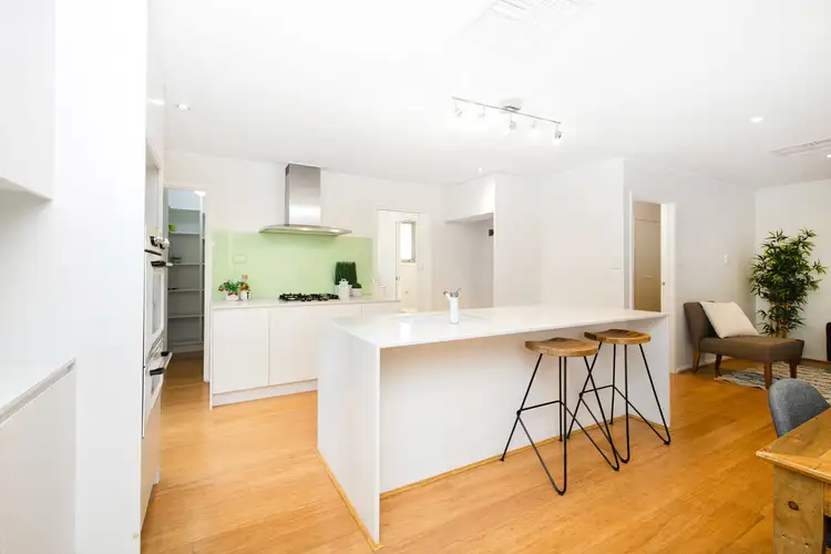 Fifth view of Homely house listing, 2 Thorn Place, Curtin ACT 2605