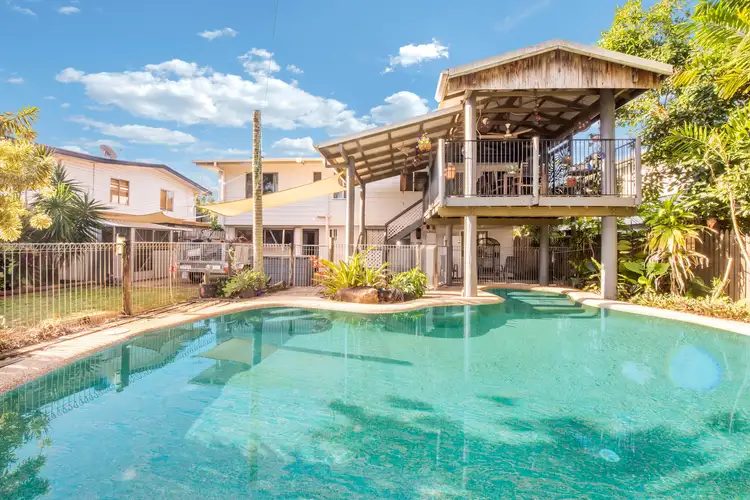 28 Robin Street, Slade Point QLD 4740
