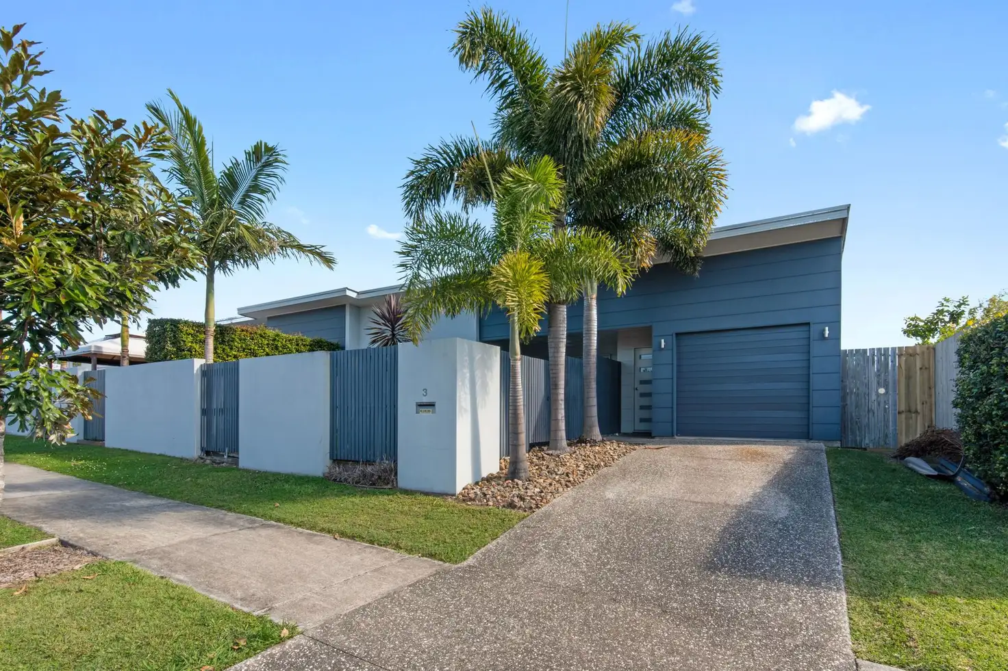 Main view of Homely semi-detached listing, 2/3 Tarwhine Place, Mountain Creek QLD 4557