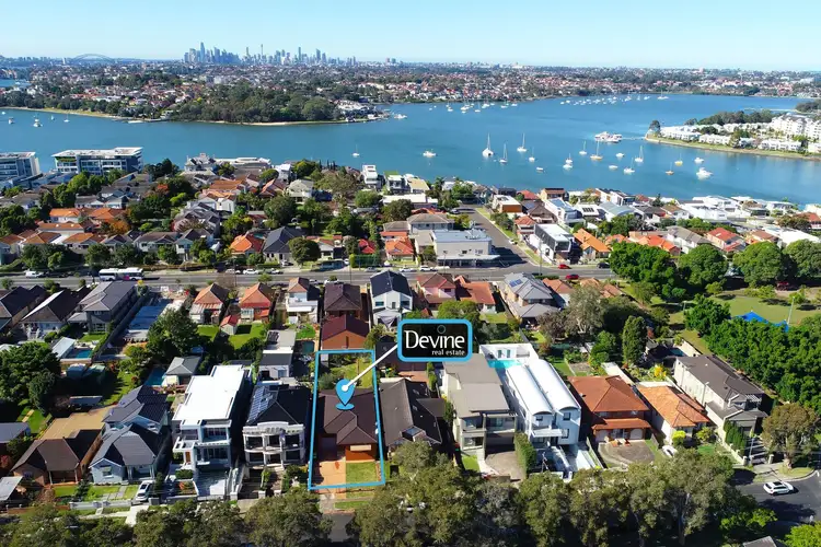 13 Medora Street, Cabarita NSW 2137