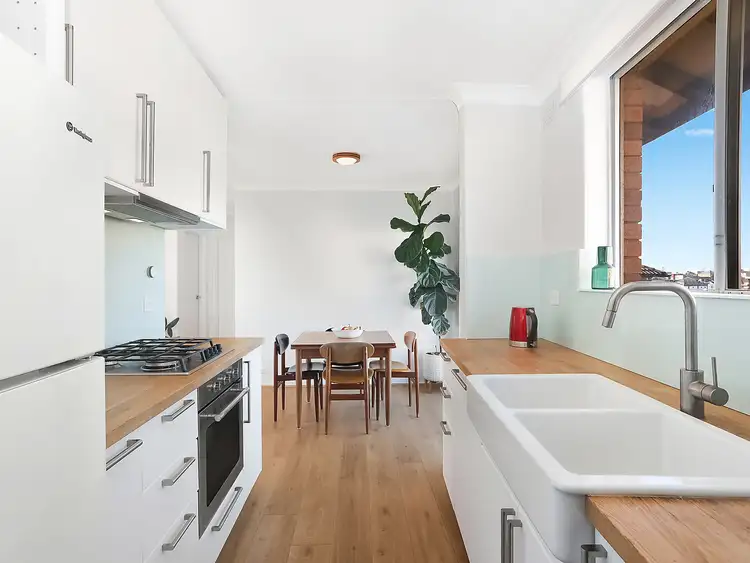 Third view of Homely apartment listing, 5/2-4 Melrose Parade, Clovelly NSW 2031
