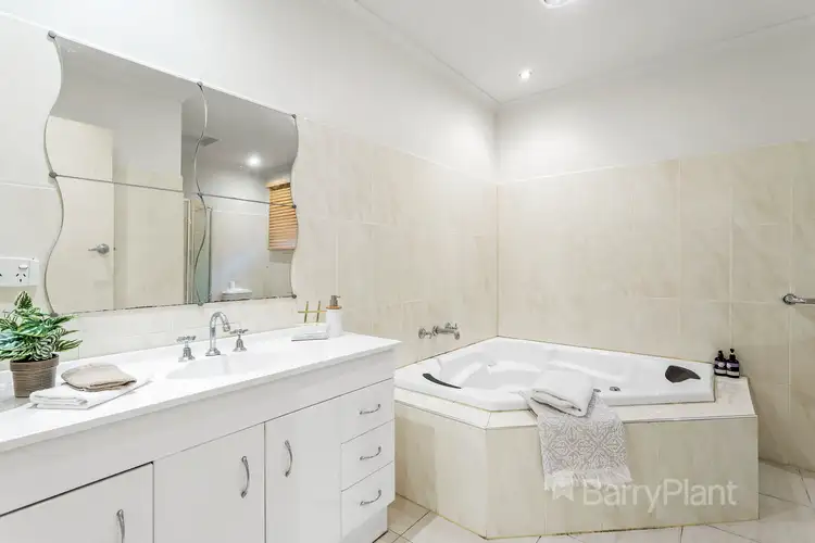Fifth view of Homely house listing, 2 Bungay Street, Watsonia VIC 3087