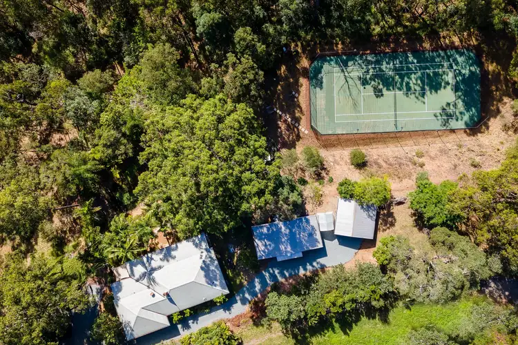 7 Brahan Court, Camp Mountain QLD 4520