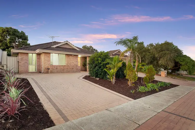 39 Augustus Way, Marangaroo WA 6064