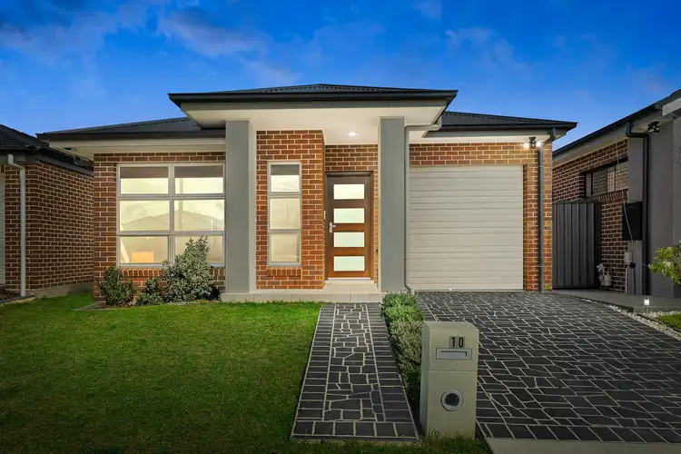 10 Infantry Street, Jordan Springs NSW 2747