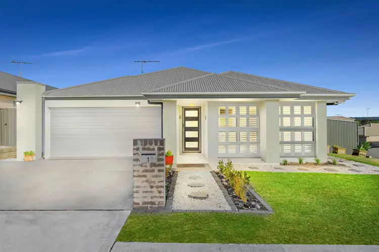 1 Lyora Street, Glenmore Park NSW 2745