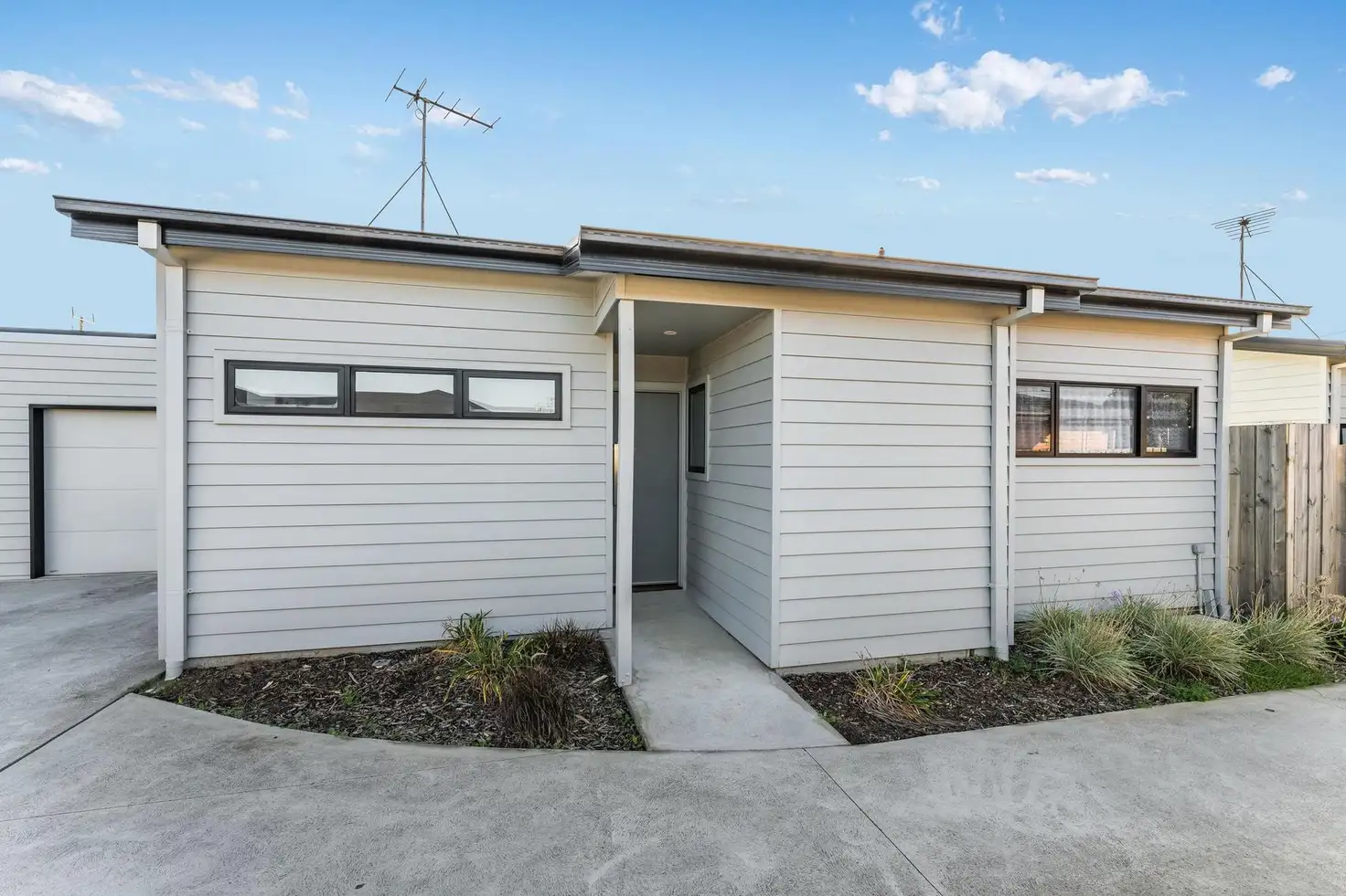 Main view of Homely unit listing, 2/61 Olympic Avenue, Norlane VIC 3214