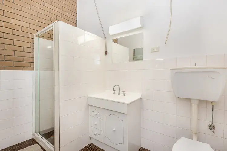 Sixth view of Homely unit listing, 2/2 Hallam Street, Flora Hill VIC 3550