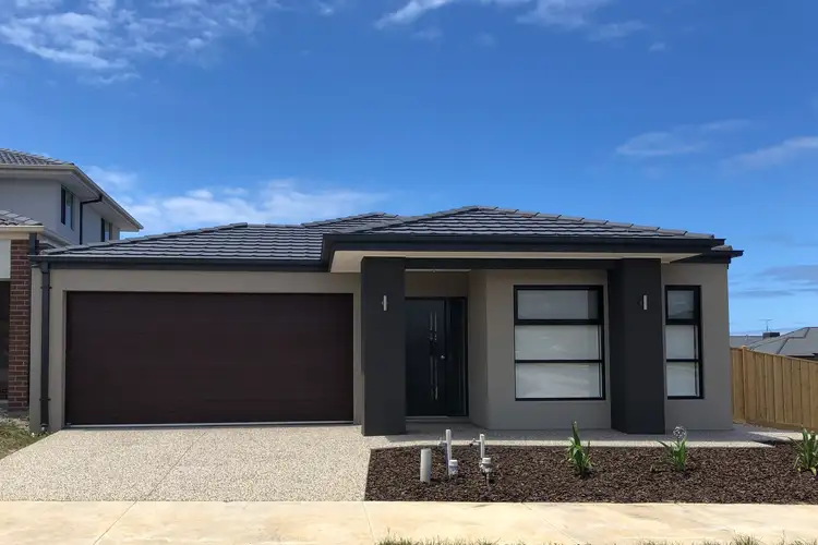 2 Scentbark Street