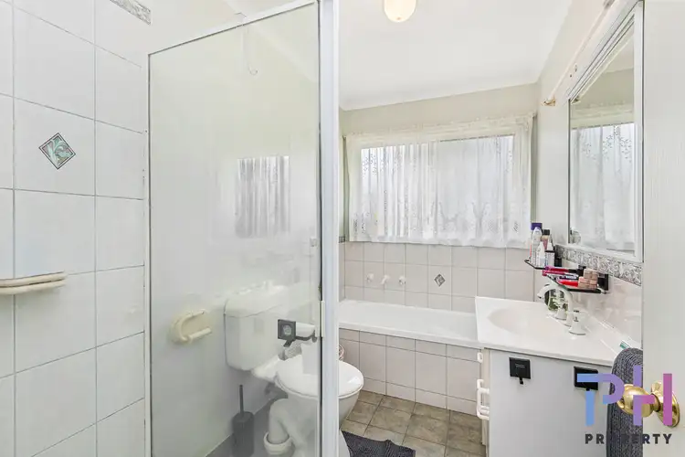 Fifth view of Homely house listing, 4 Kate Close, Kennington VIC 3550
