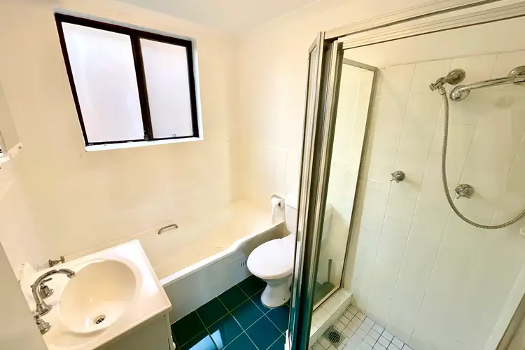 Fifth view of Homely unit listing, 2/22 Macquarie Place, Mortdale NSW 2223